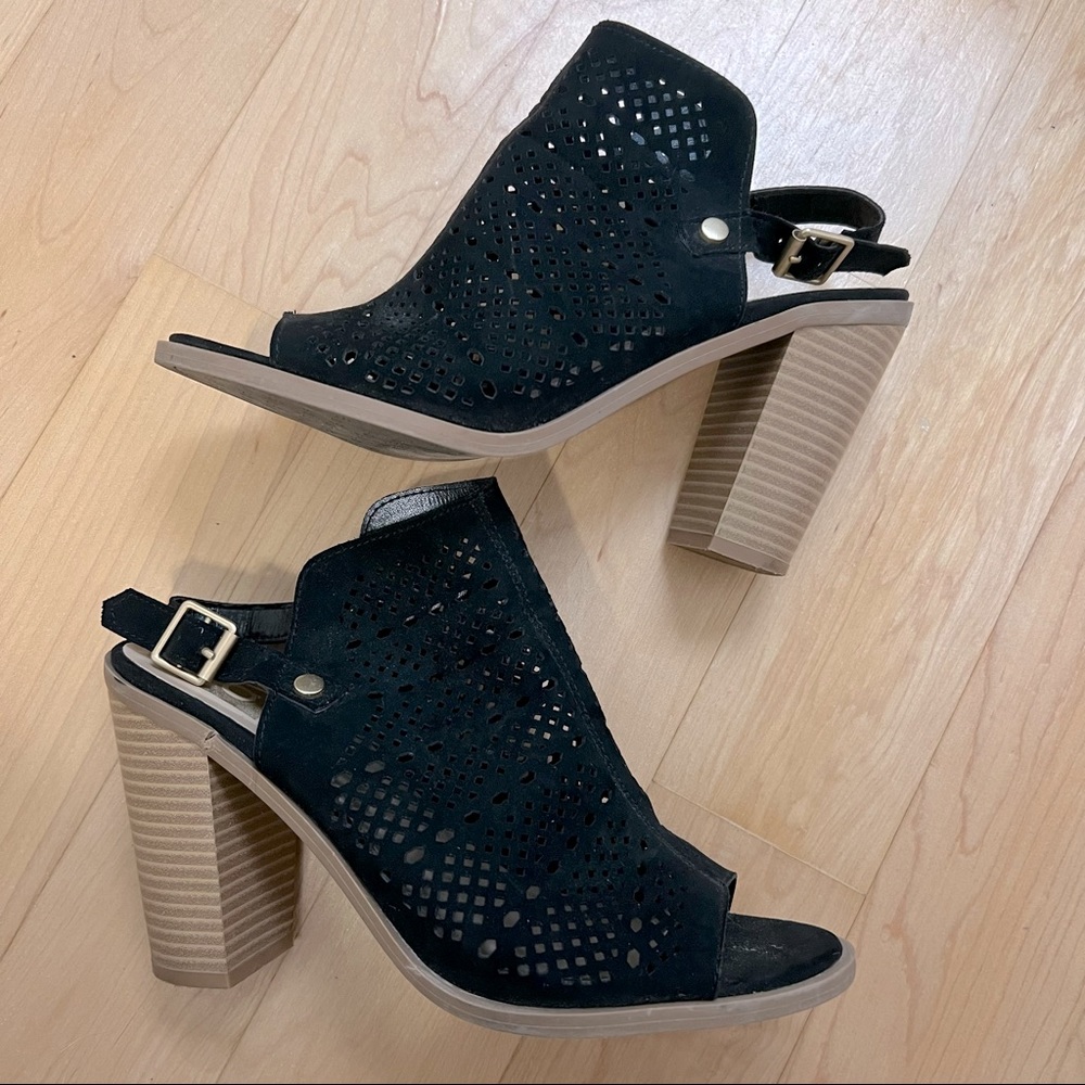 Dolce vita suede black heeled boots womens sz. 7.5